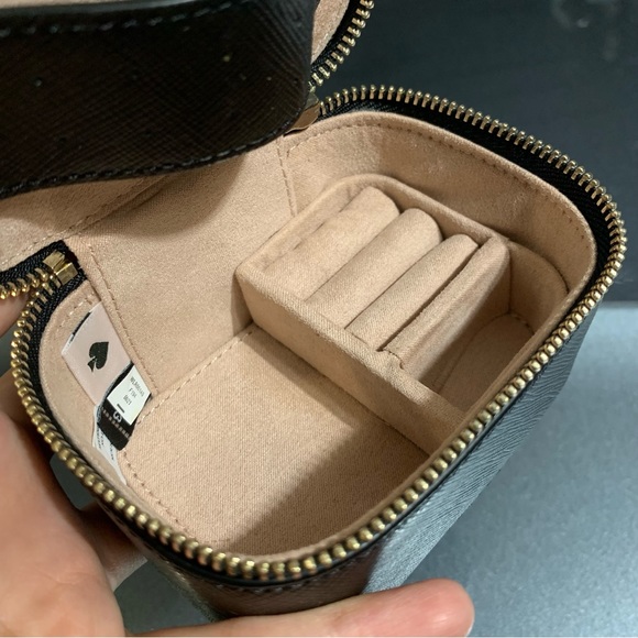 ⚡️NWT Kate Spade Staci Jewelry Holder, Black with Gold Tone Hardware - Picture 12 of 16